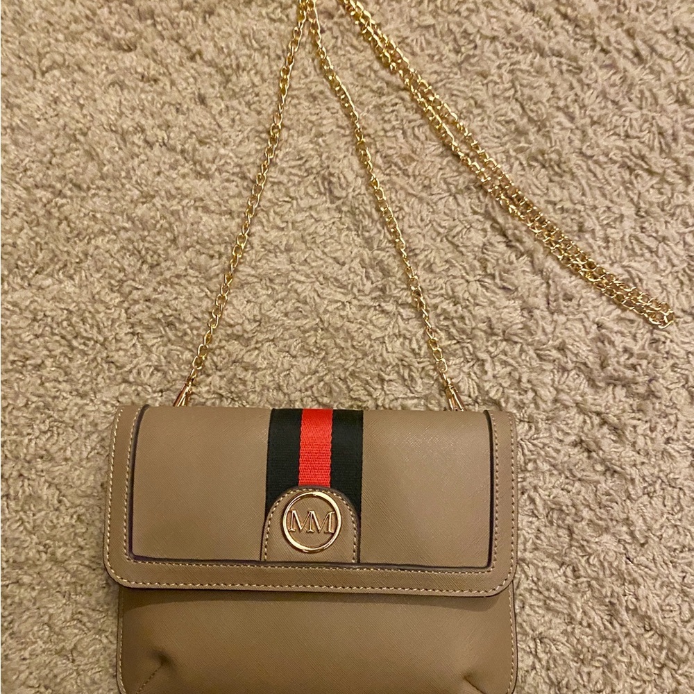 Marilyn Monroe Tan Crossbody Bag with Gold Chain